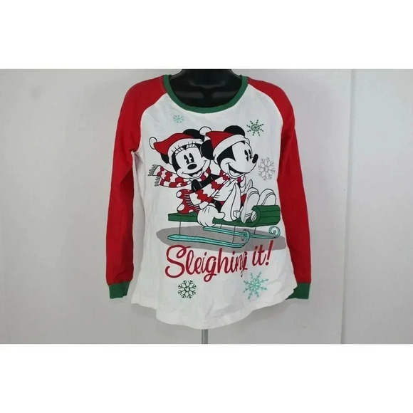 Disney Tops - ladies Disney holiday tee shirt size XS